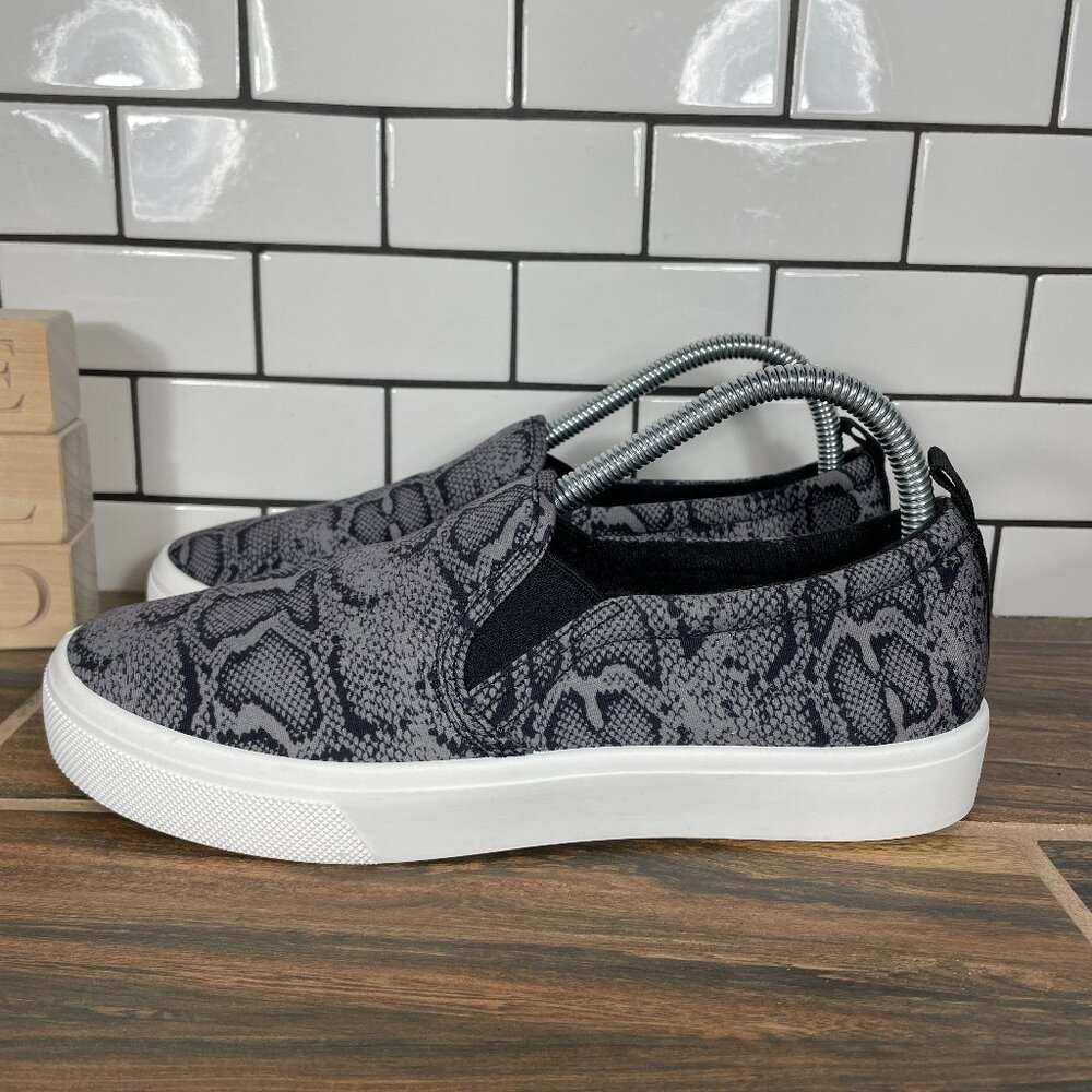 Skechers Poppy Scalez Shoes Womens Size 8 Charcoal Snake Print Slip On Sneakers